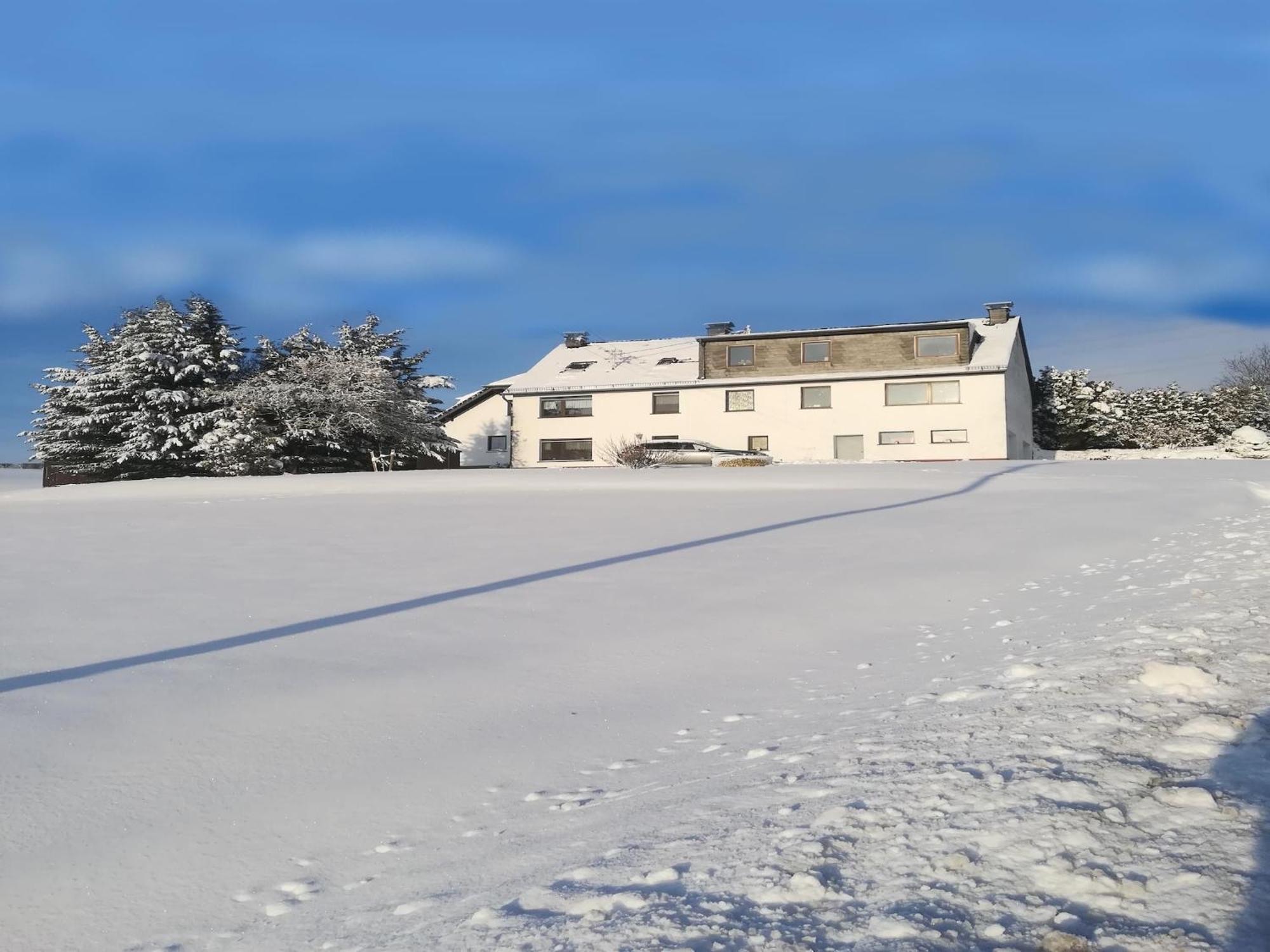 Beautiful Holiday Home Ideal For Hikers Kleinlangenfeld Buitenkant foto