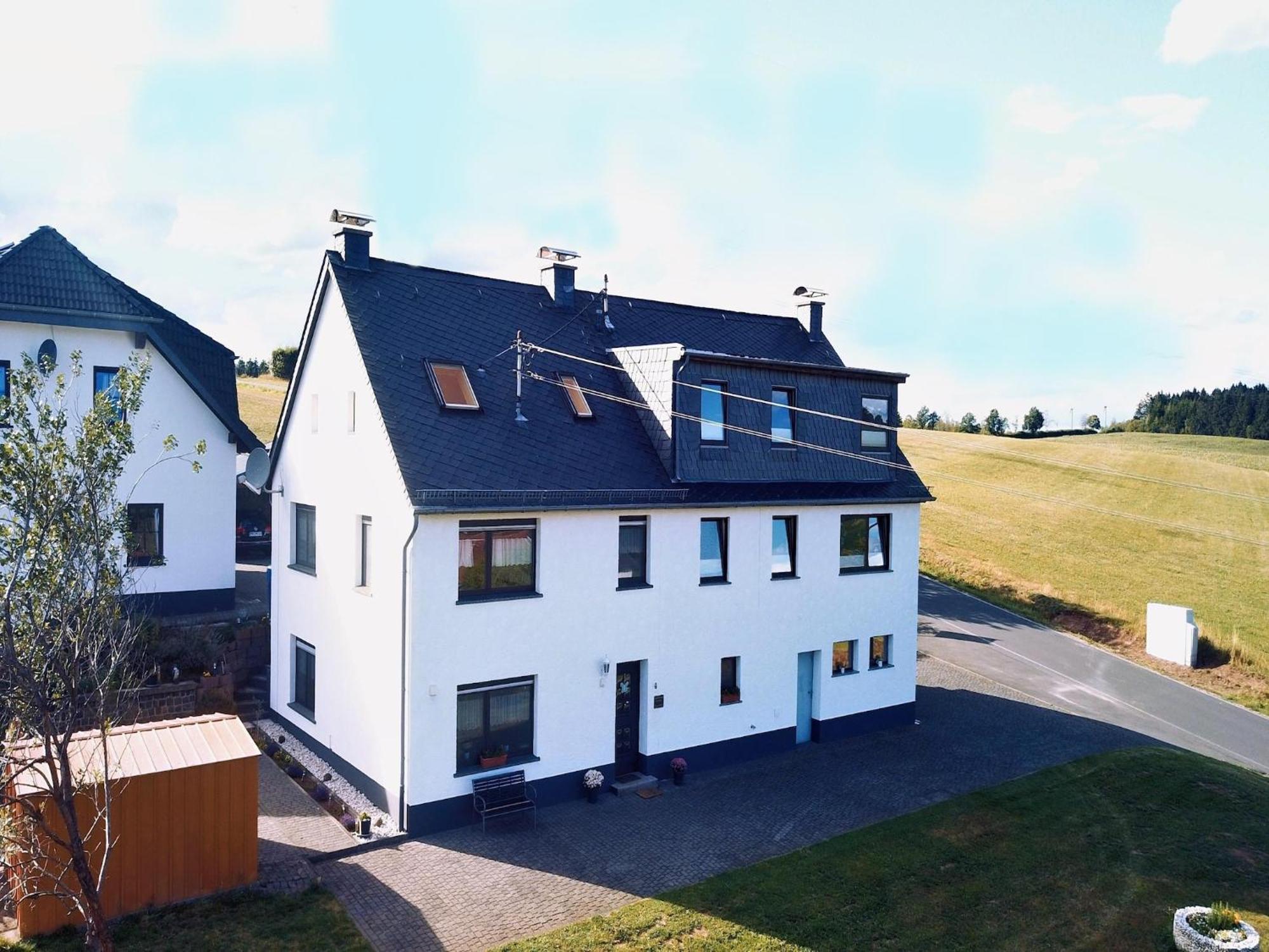 Beautiful Holiday Home Ideal For Hikers Kleinlangenfeld Buitenkant foto